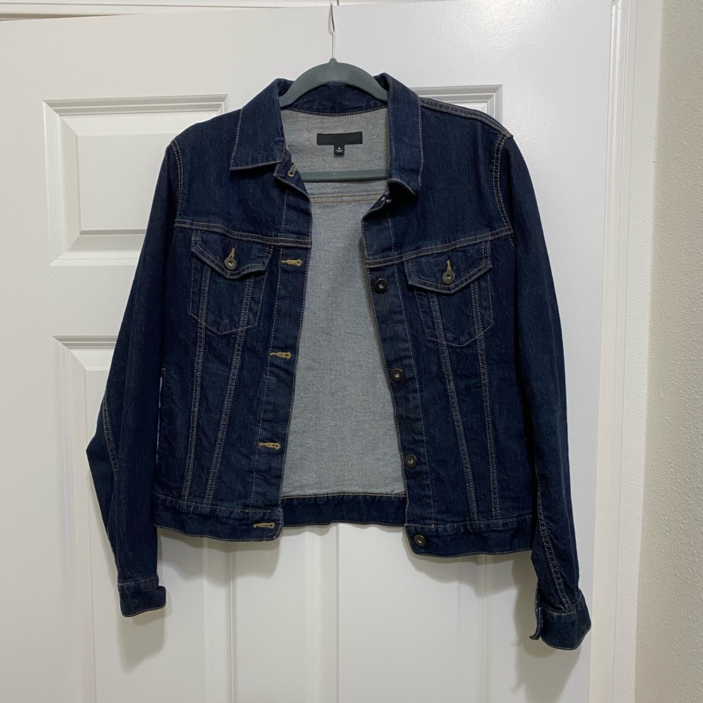 Uniqlo // dark Denim Jacket // Size M